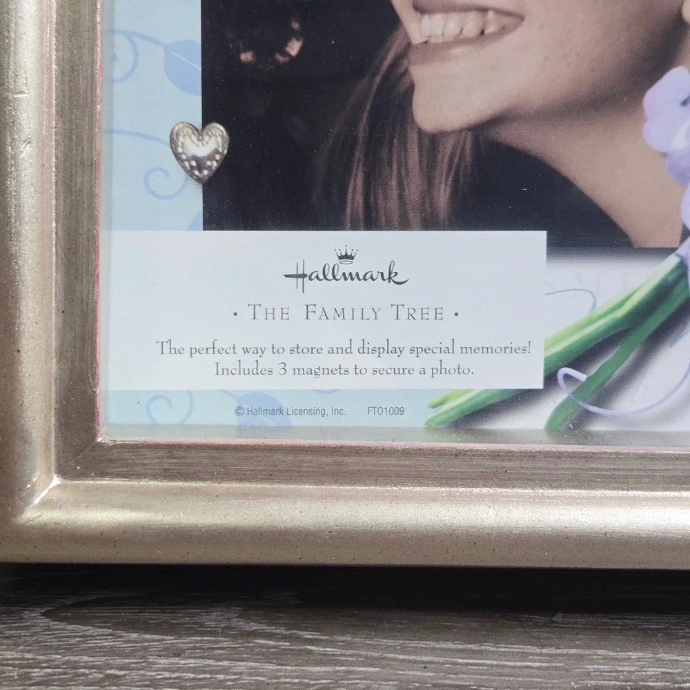 Hallmark Family Tree Magnetic Photo Collage Frame Champagne Gold Wood Decor